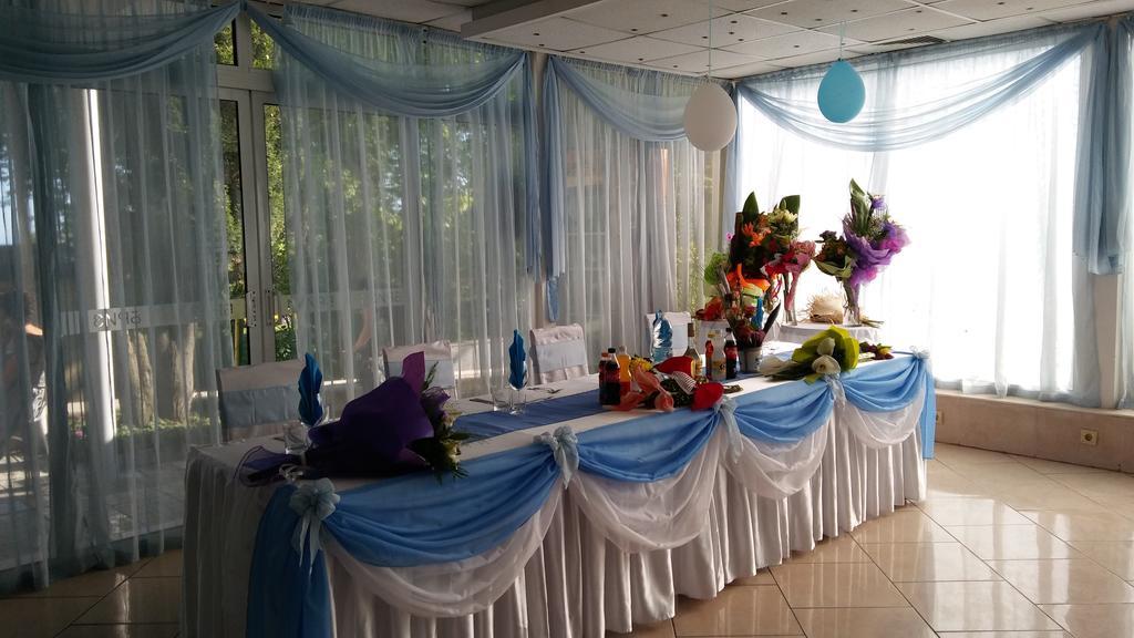 Park Hotel Persey Warna Zewnętrze zdjęcie